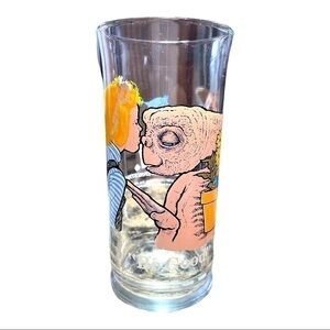 𝅺ET collectible water glass, Pizza Hut promo from the 80’s
